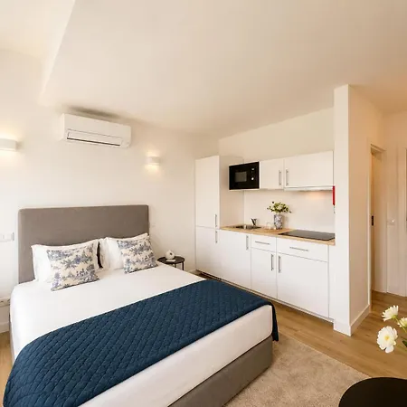 Ribeira Porto By Mystay - Self Check-In Hotel * Porto